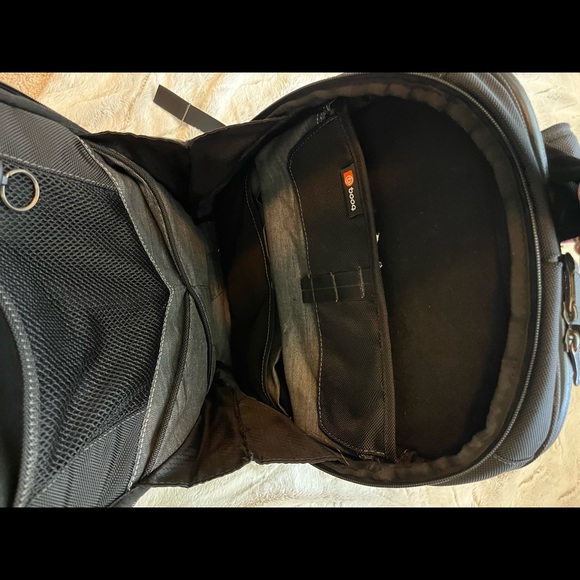 Booq Backpack - Picture 3 of 4